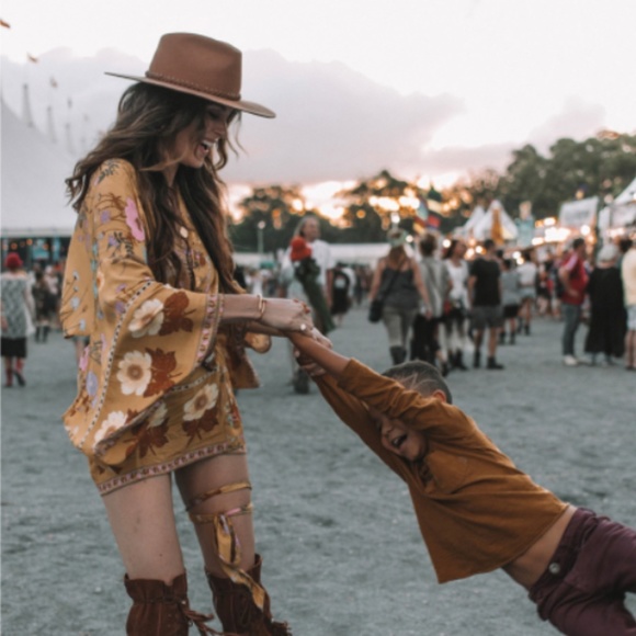 SOLD NWT SPELL | wild bloom kimono robe  mustard - Picture 5 of 14